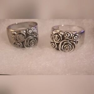 Choose 1 chunky rose silvertone rings